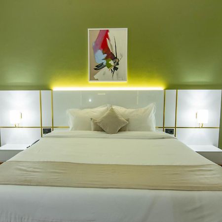 Hotel Ibn Khaldoun Тунис Екстериор снимка