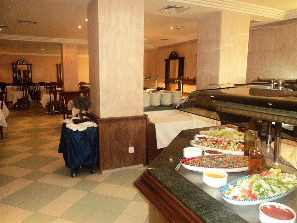 Hotel Ibn Khaldoun Тунис Екстериор снимка