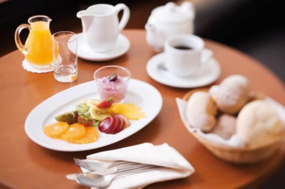 Hotel Ibn Khaldoun Тунис Екстериор снимка