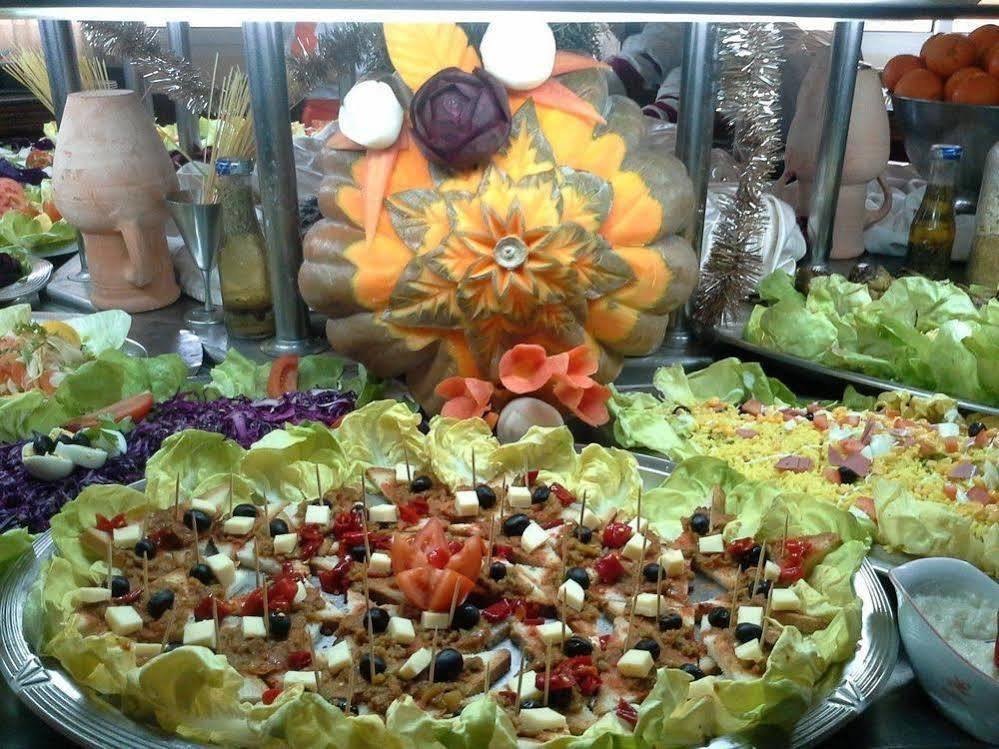 Hotel Ibn Khaldoun Тунис Екстериор снимка