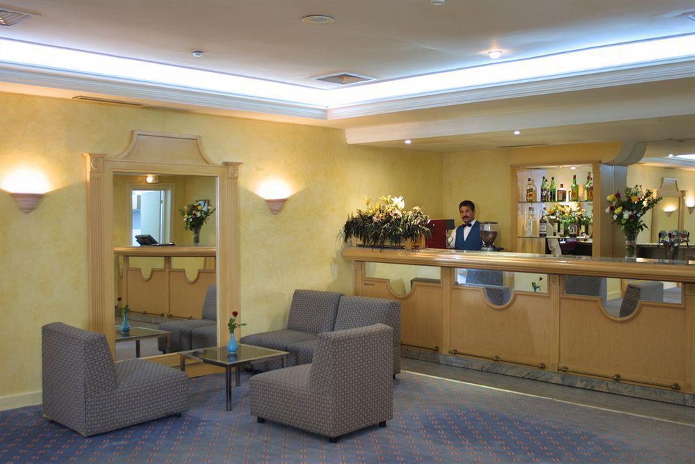 Hotel Ibn Khaldoun Тунис Ресторант снимка